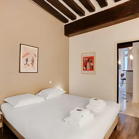 Locanda Elegant 2bdr 6p In The Heart Of The 5th Arrondissementt